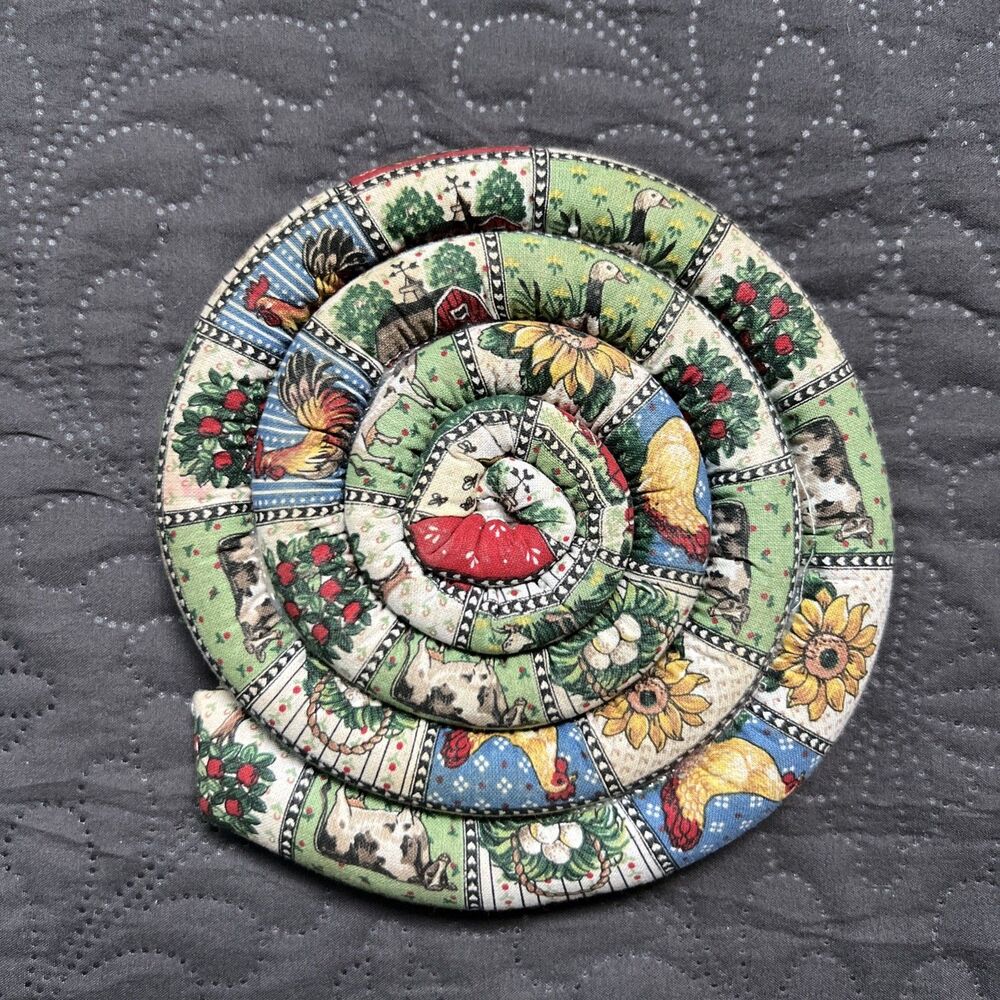 Vintage Coiled Fabric Weighted Trivet Country Kitchen Cabin Decor 5.5” Houseware
